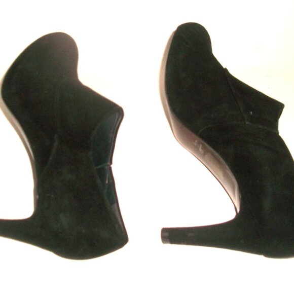 NWOB New Unworn Stuart Weitzman Black Suede High Heel Booties 9.5M $650 - Picture 2 of 7